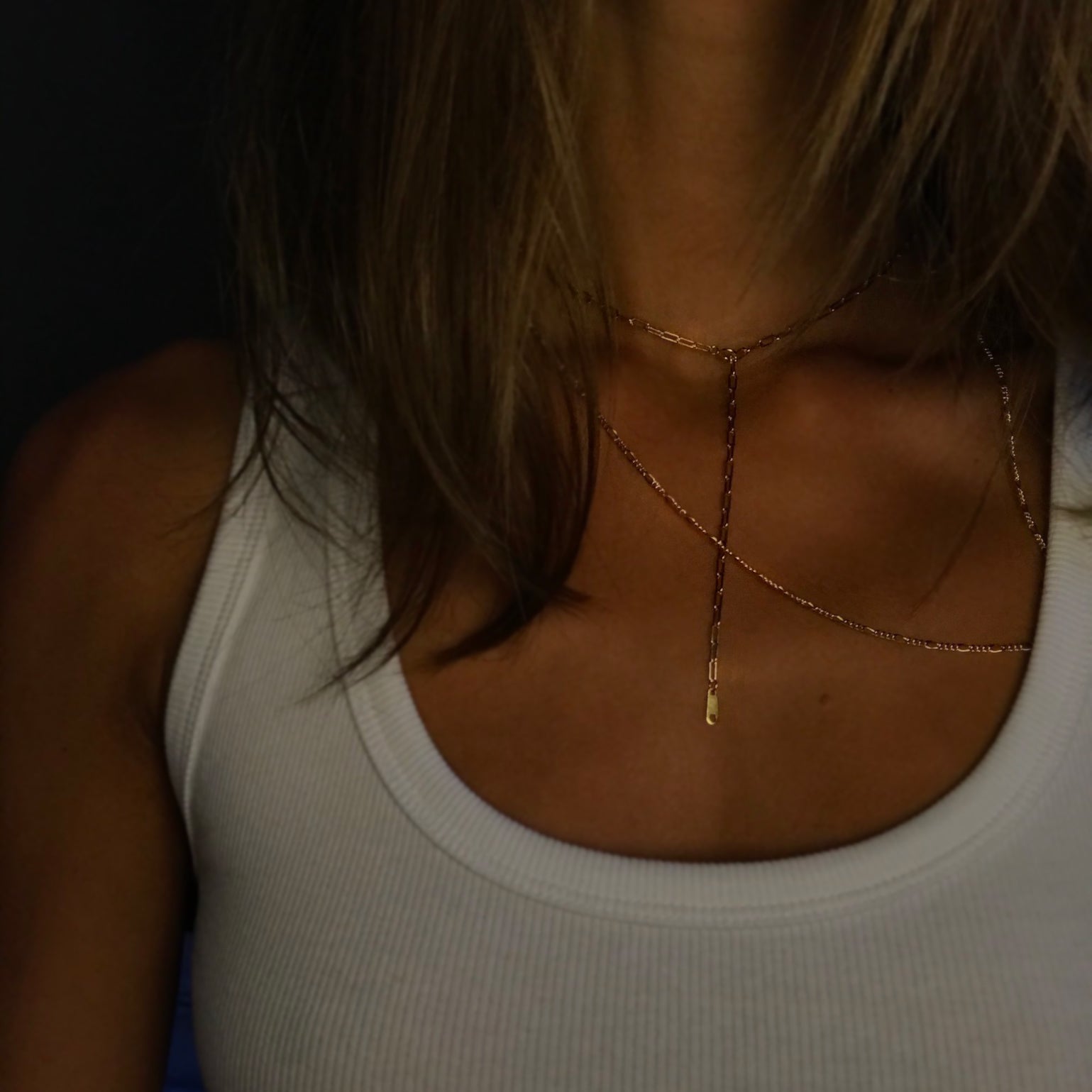 YLVIE CHAIN
